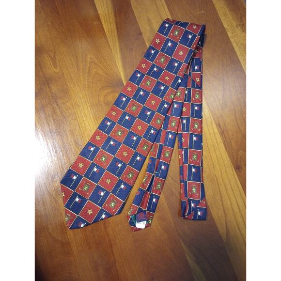 Tommy Hilfiger 100% Silk Men's Tie 59 inches long - Picture 1 of 5